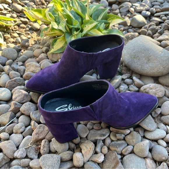 NIB Sbicca Vintage Collection Turnkey Purple Suede Mules 6 - Picture 2 of 10